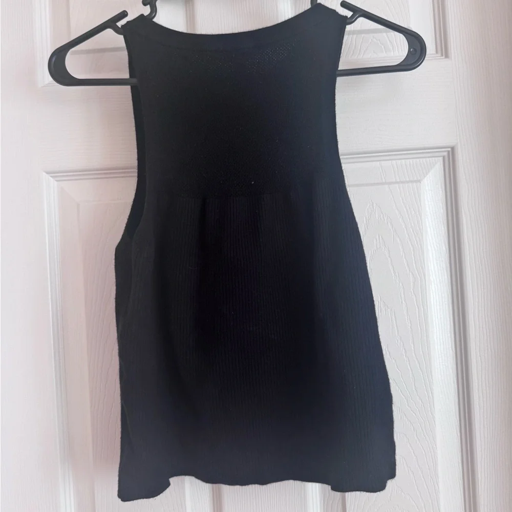 EXPRESS Black Ribbed Sleeveless Tank Top - Picture 4 of 4